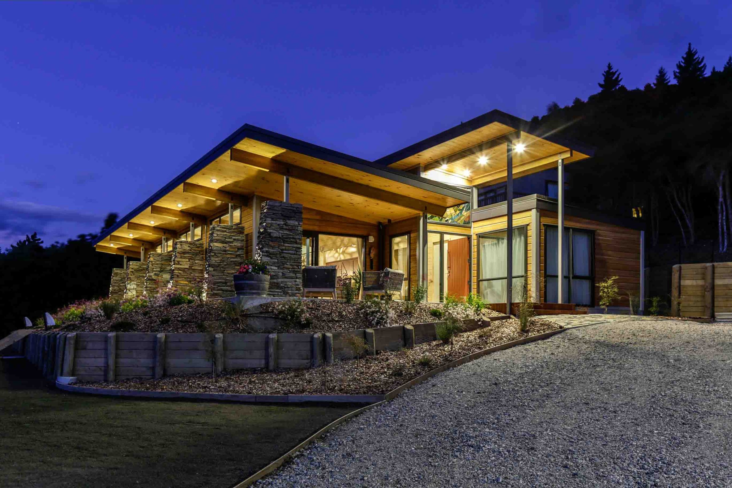 Stylish wood Lockwood Homes Metropol